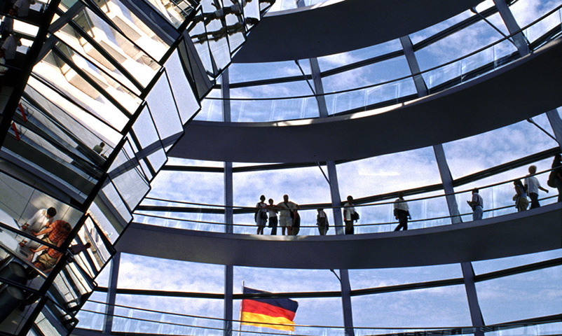 Rigsdagen  indefra, den ny tilbygning ( kuppel ), Berlin, Tyskland.